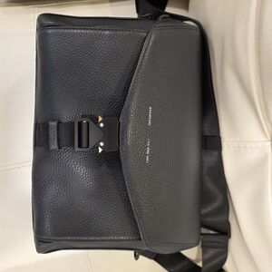 Grams (28) 172 Camera Leather Messenger Bag